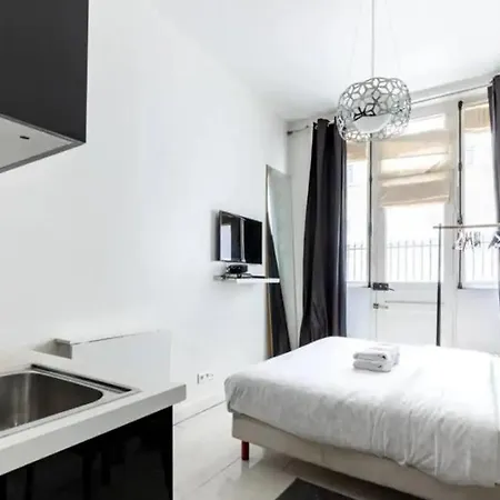 Canal St Martin : Charming Cosy Studio * Paris